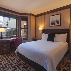 Premium 1 Queen Bed Chrysler View